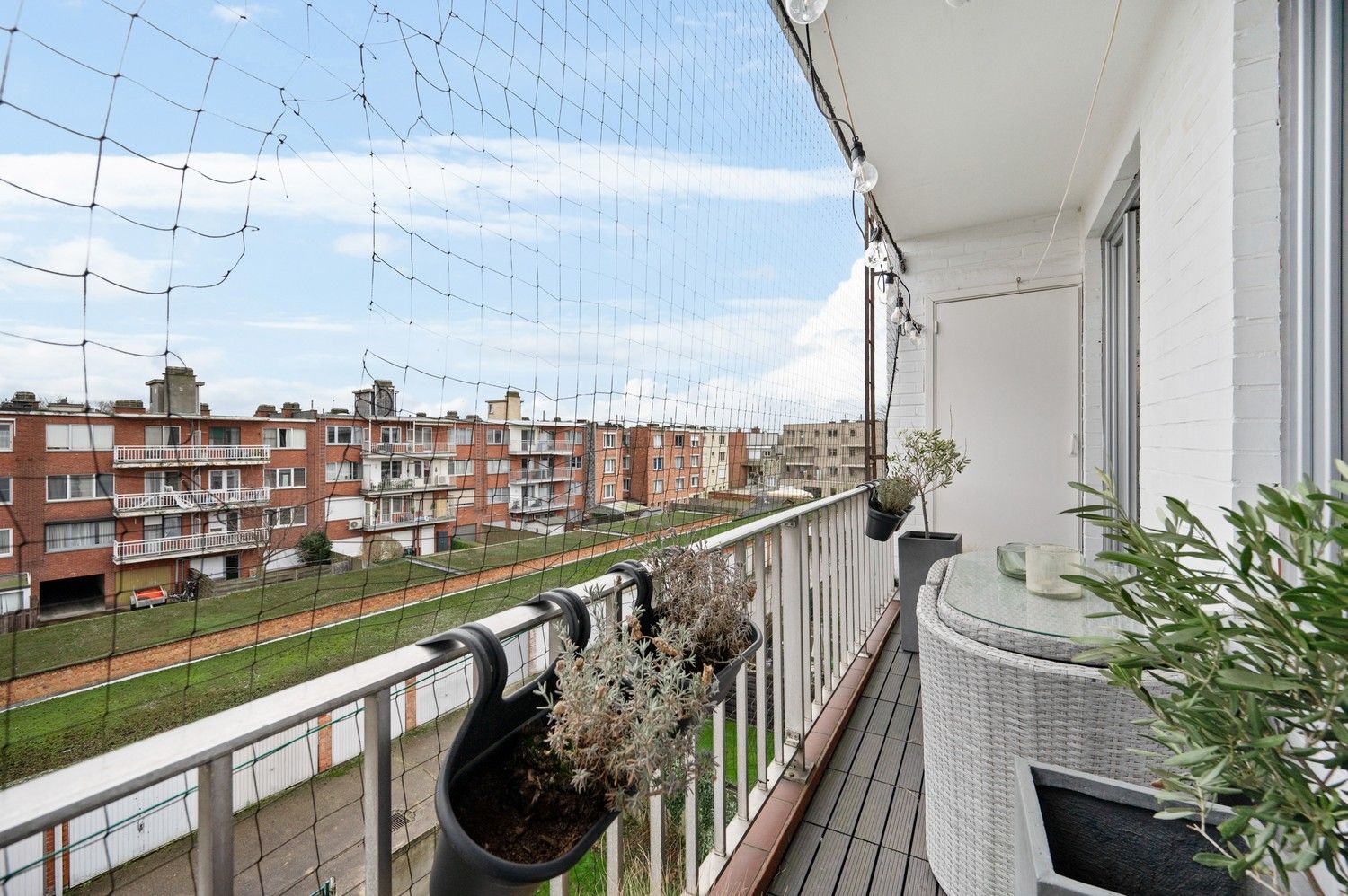 Gezellig instapklaar appartement met 2 slaapkamers en terras in Deurne! foto 13