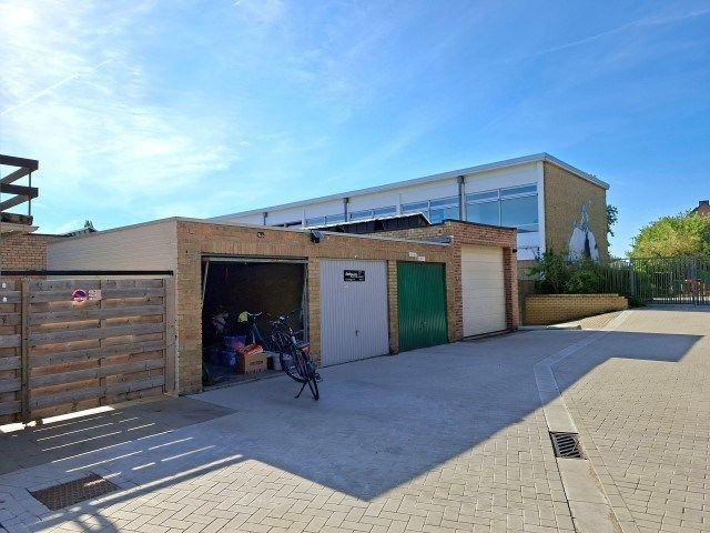 Zonnig hoekappartement met zonneterras foto 13