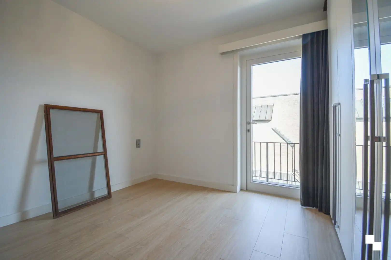 Zéér verzorgd, gerenoveerd 3-slaapkamer appartement te Roeselare foto 19