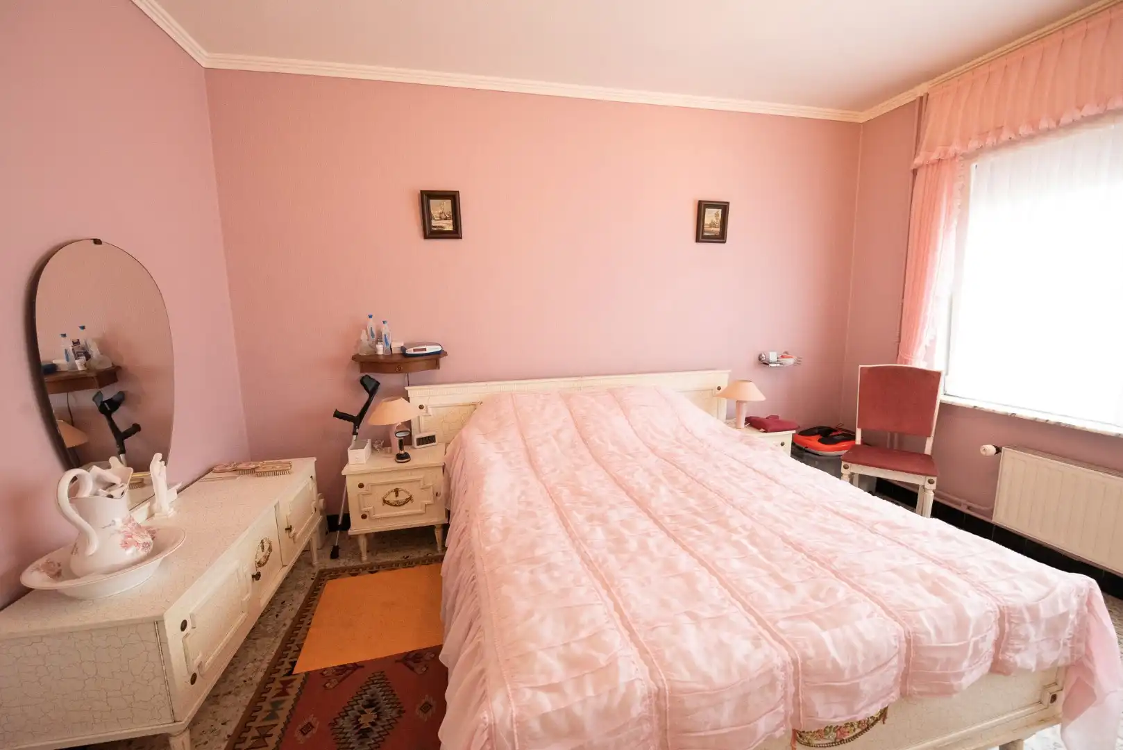 Goed onderhouden, open bebouwing met 3 slaapkamers op 831 m² foto 16