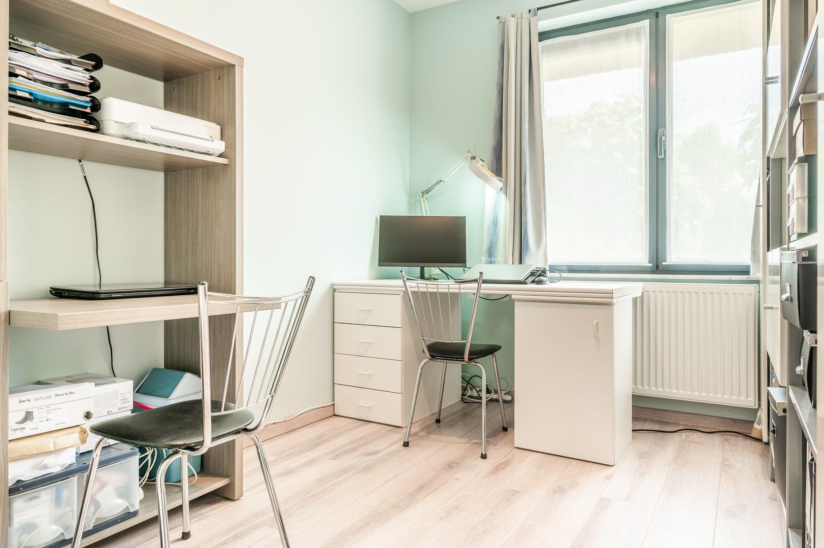 Gelijkvloers appartement + tuin en garagebox te Burcht! foto 8