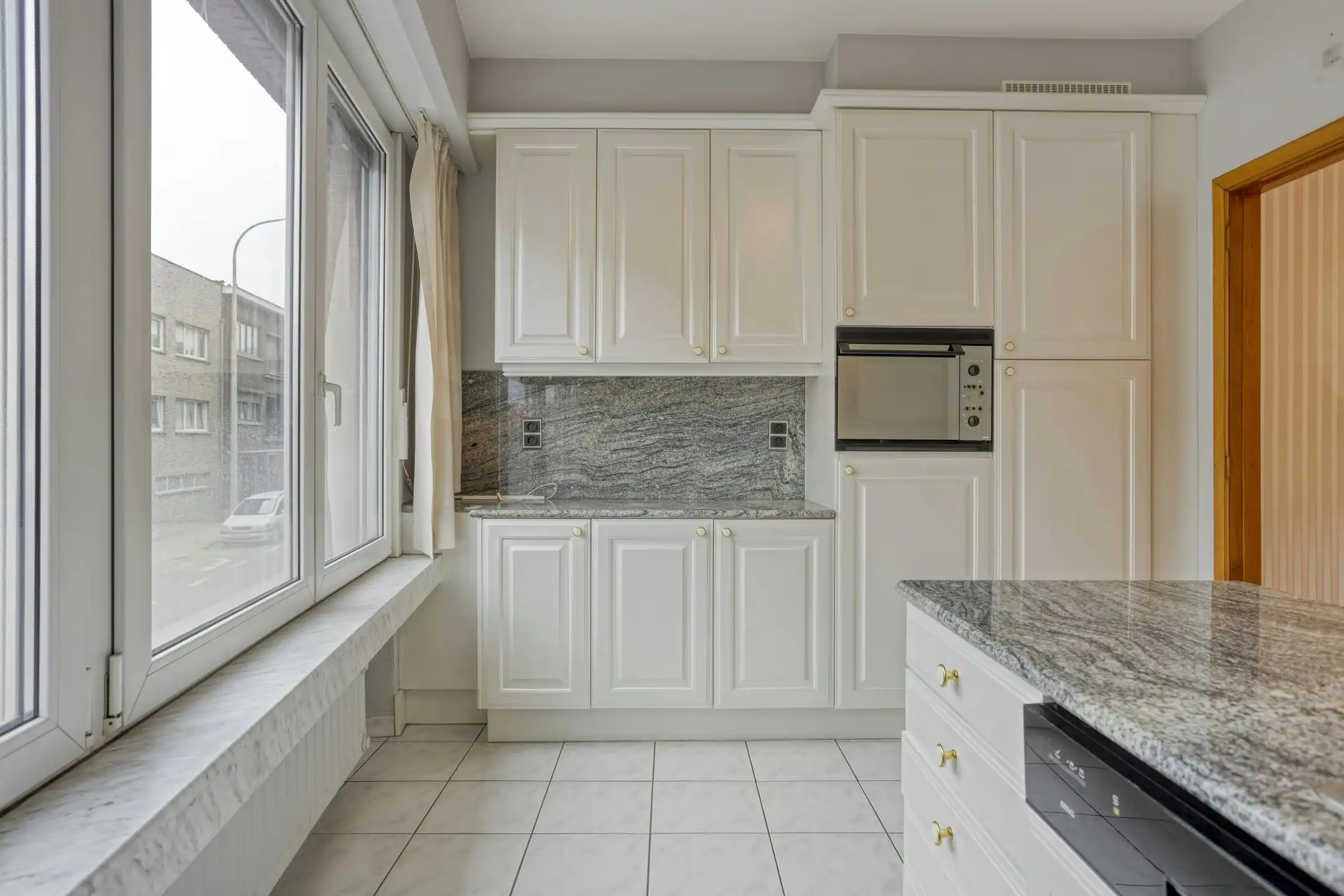 Zeer ruim huis in Boom met veel potentieel in Boom foto 8