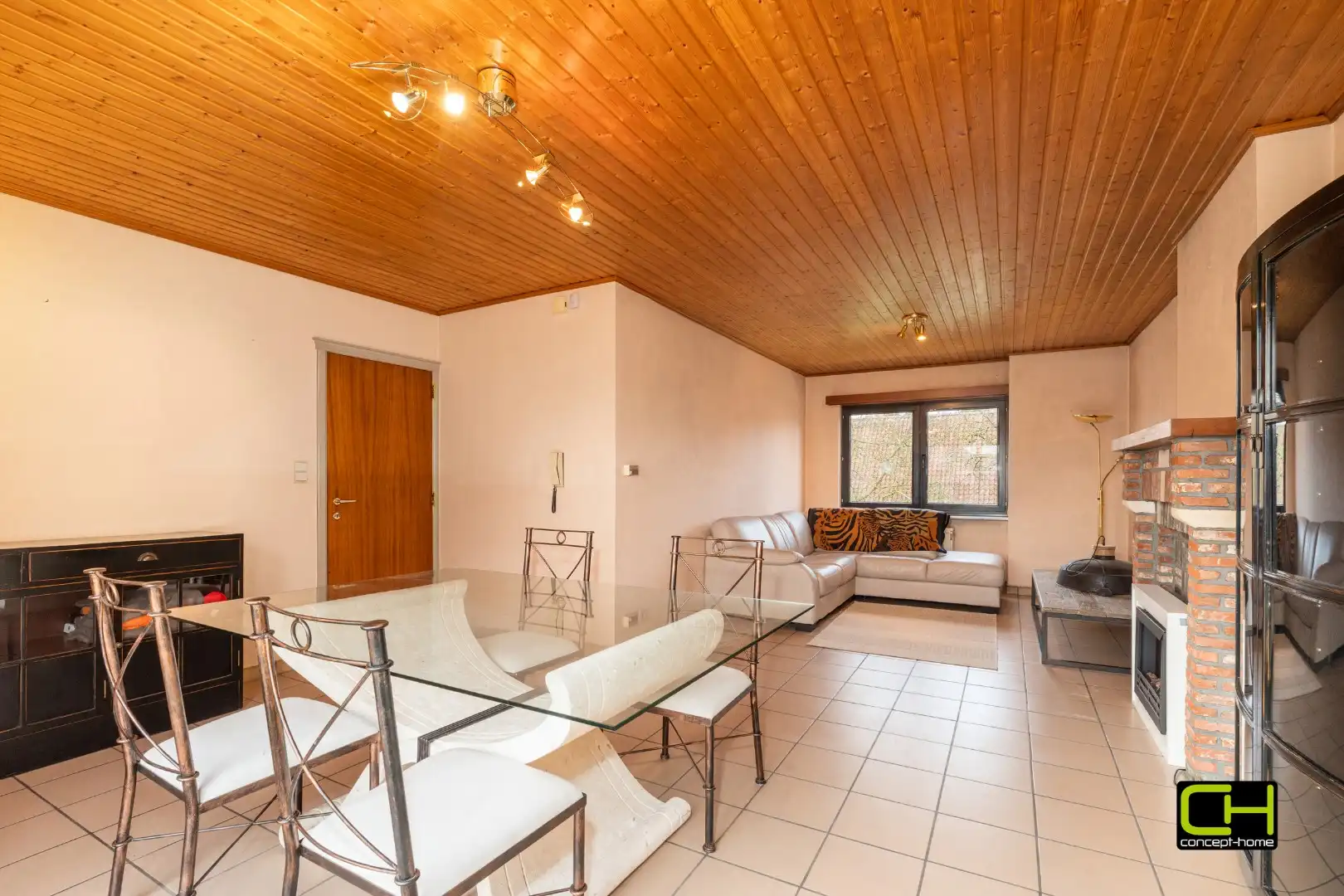 Ruim en lichtrijk appartement met groot terras in Lievegem foto 6