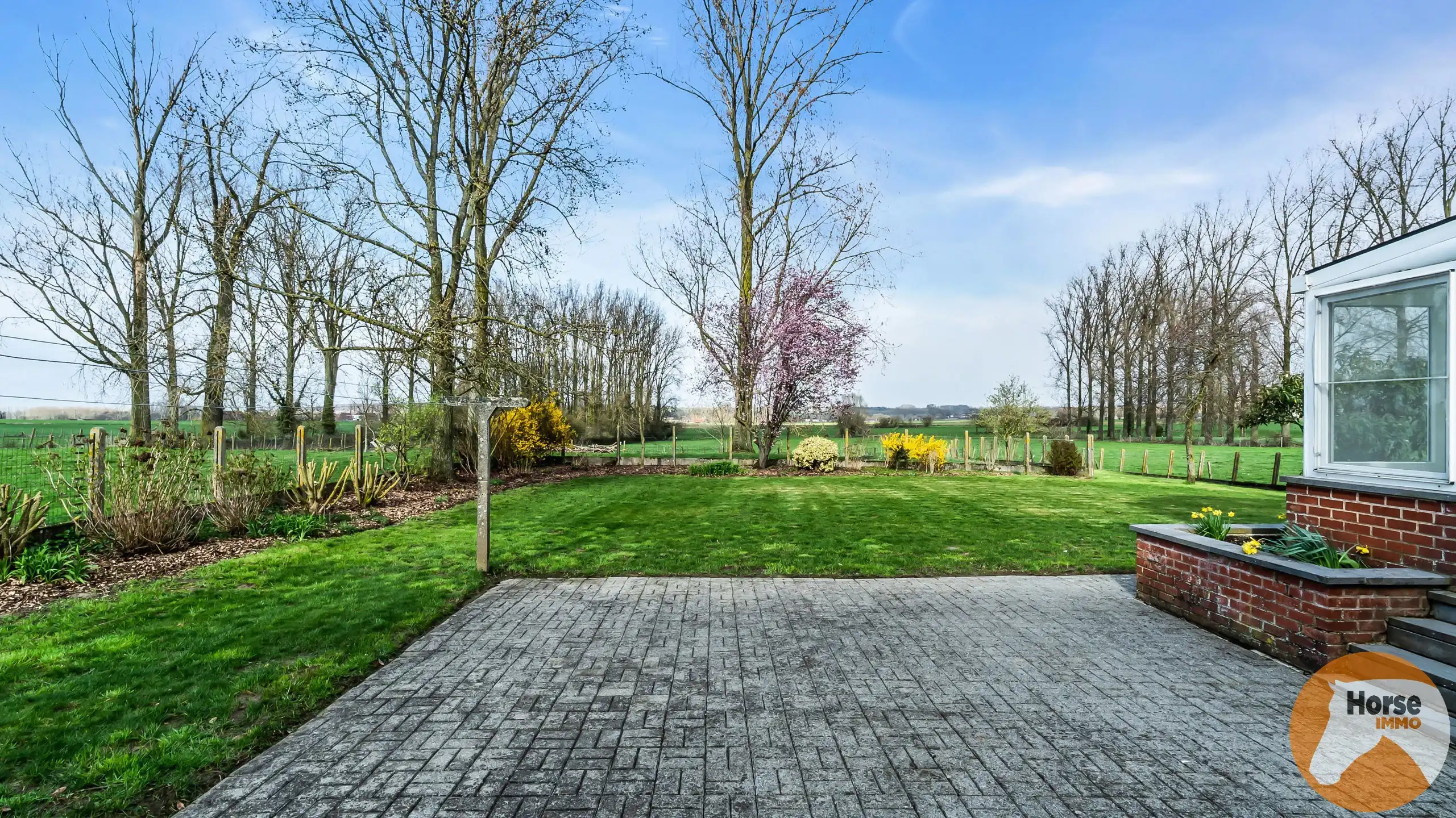 GOOIK - Woning met schuur en weide op adembenemende locatie foto 3