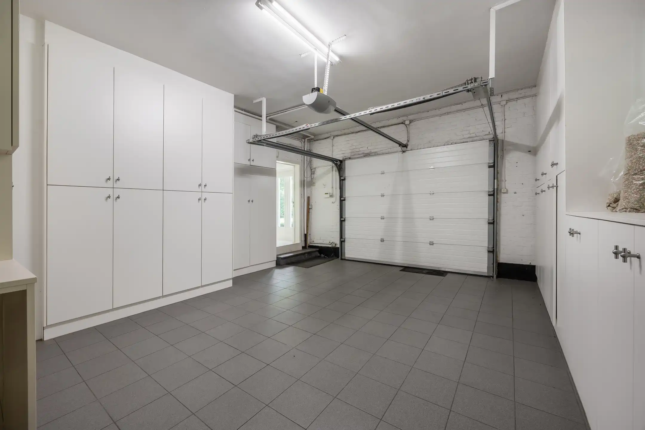 Instapklare villa op een riant perceel van 3.750 m² foto 40