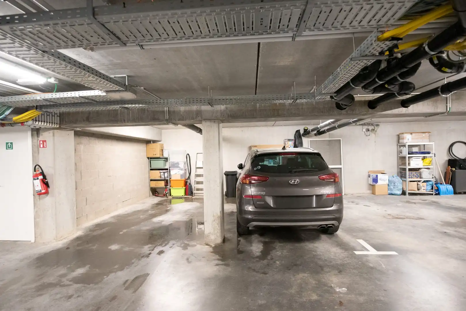 Instapklaar appartement met ruim terras en autostaanplaats in Deerlijk foto 16