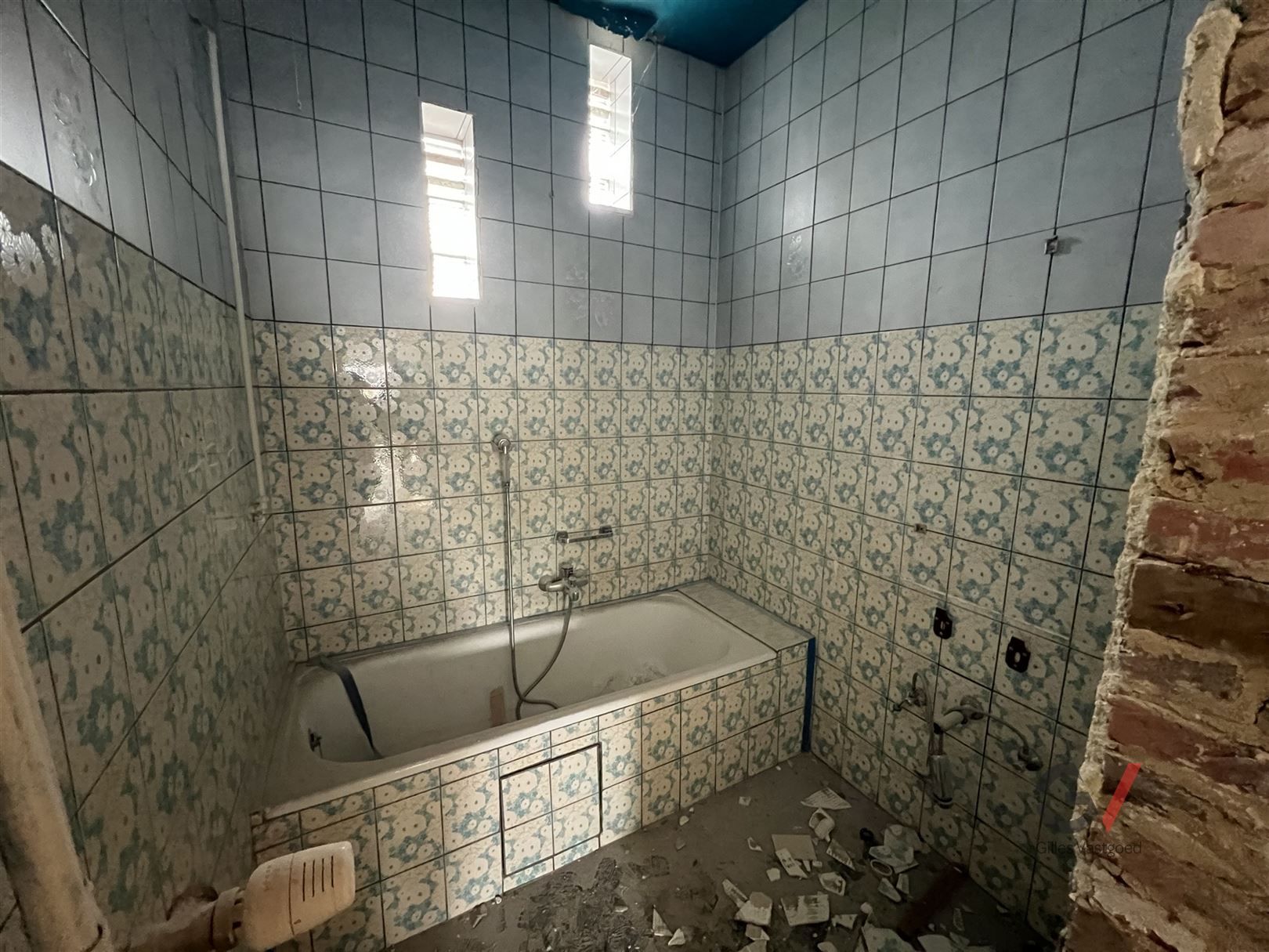 Te renoveren woning foto 6
