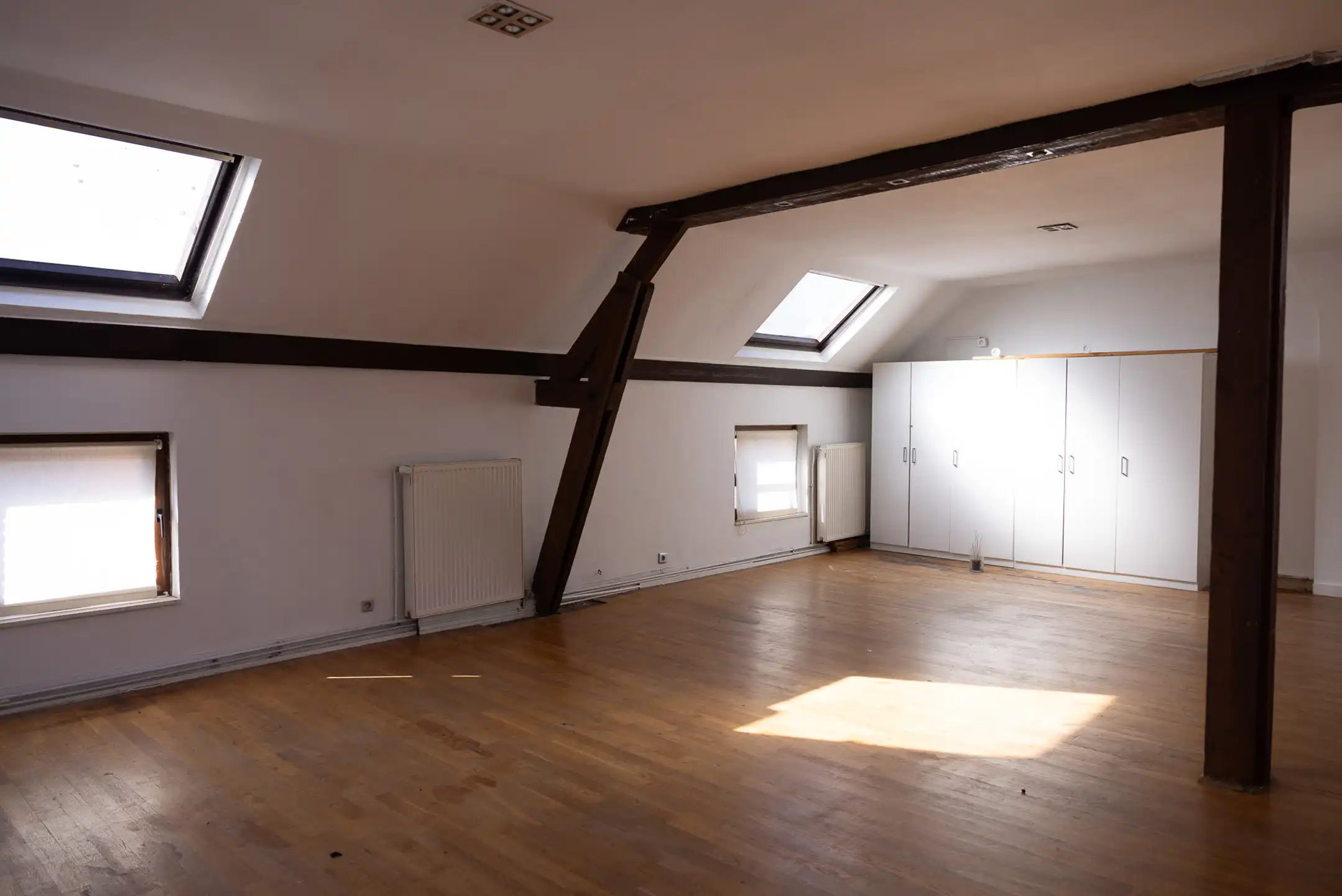 JETTE – HOEKGEBOUW ±540 M² – HANDELSRUIMTE + WONING  foto 14