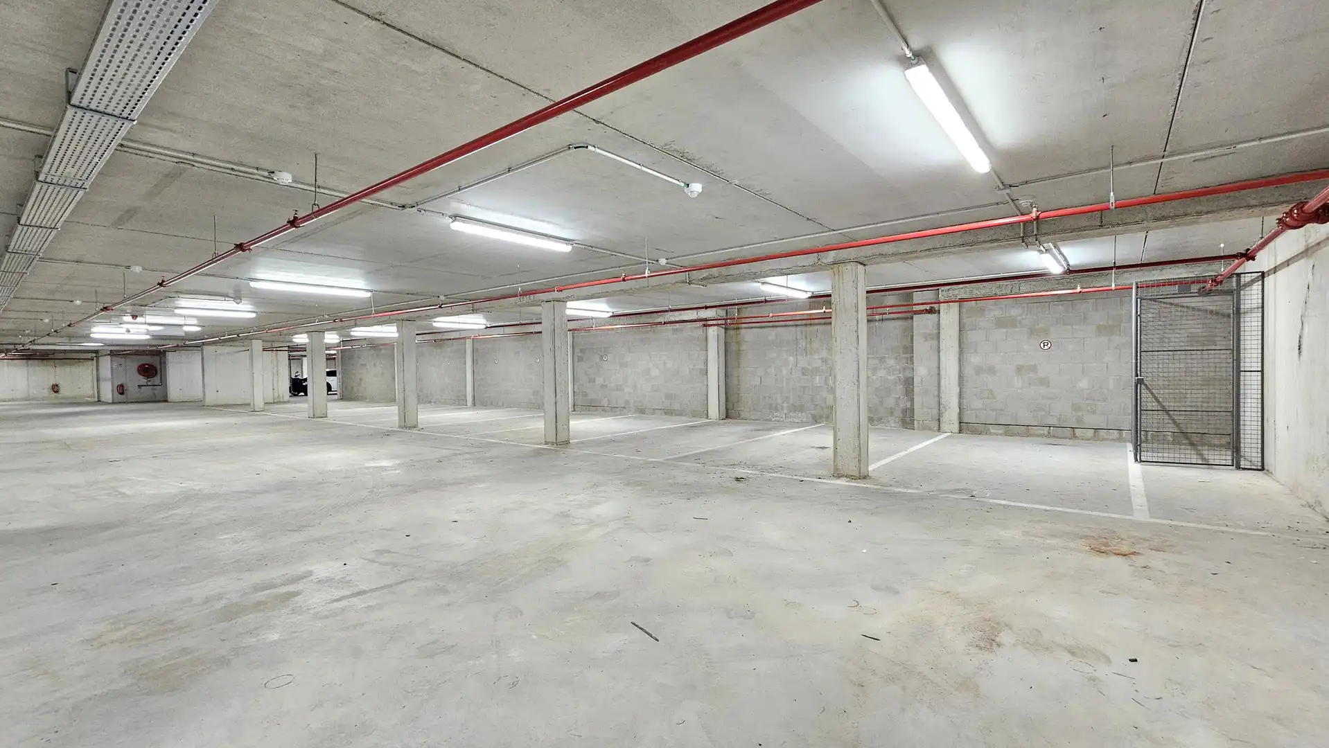 23 autostaanplaatsen in nieuwbouw foto 2