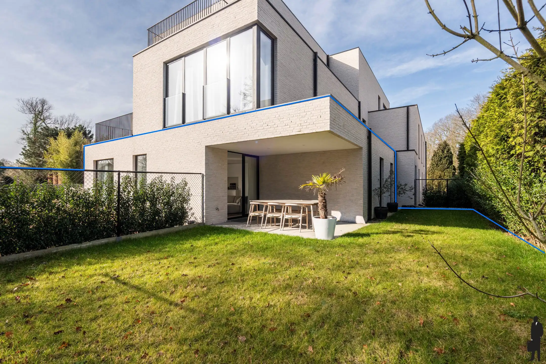 Gelijkvloers app met terras en tuin in ’s-Gravenwezel foto 6