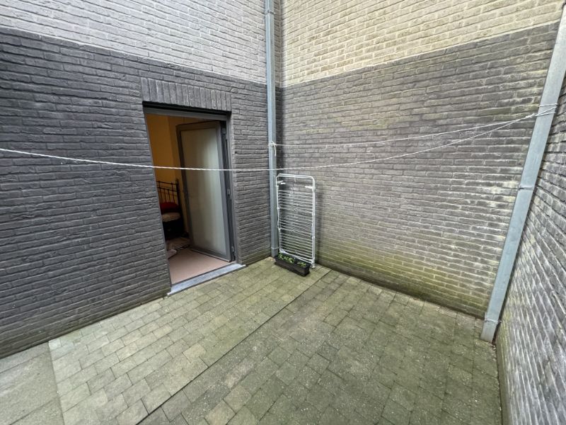 Gelijkvloersappartement met aparte inkom en INCL. parking! foto 9