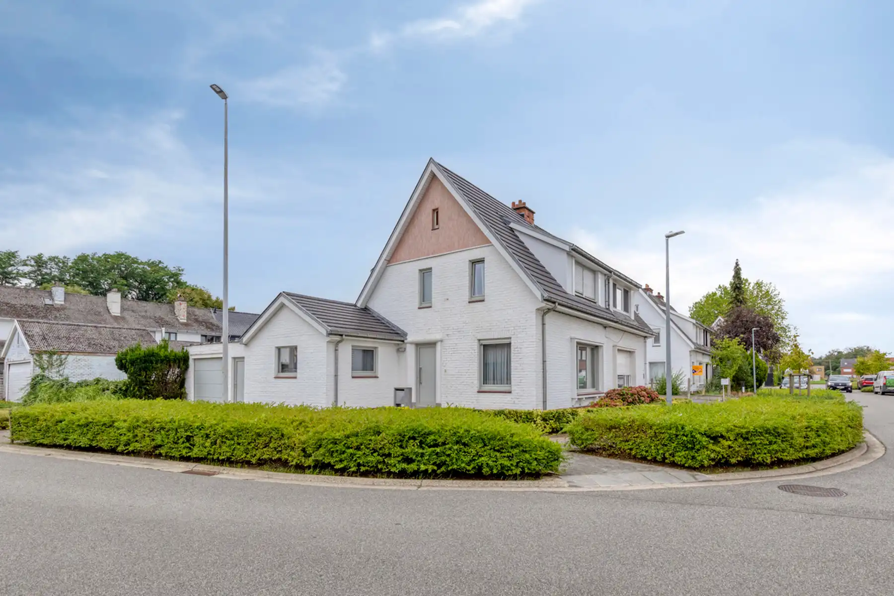 Instapklare centrum-woning pal bij centrum Buggenhout  foto 3