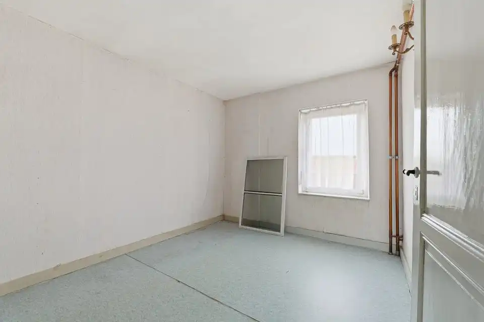 VOLLEDIG TE RENOVEREN WONING IN HEERS foto 16