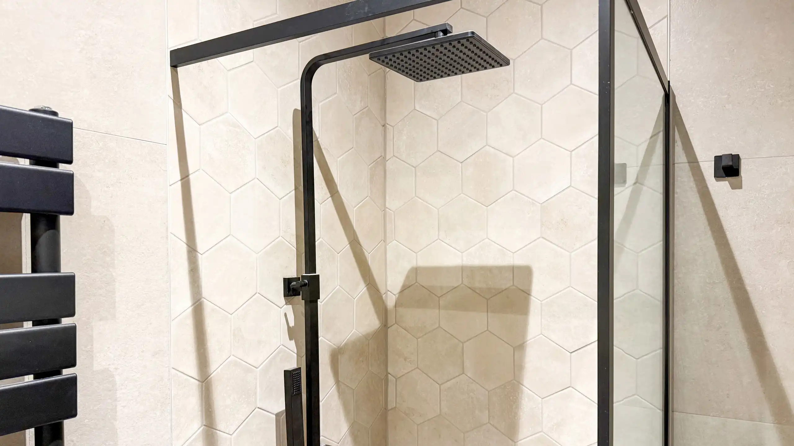 Unieke investeringspand, volledig vernieuwd, handel+ 2app! foto 40