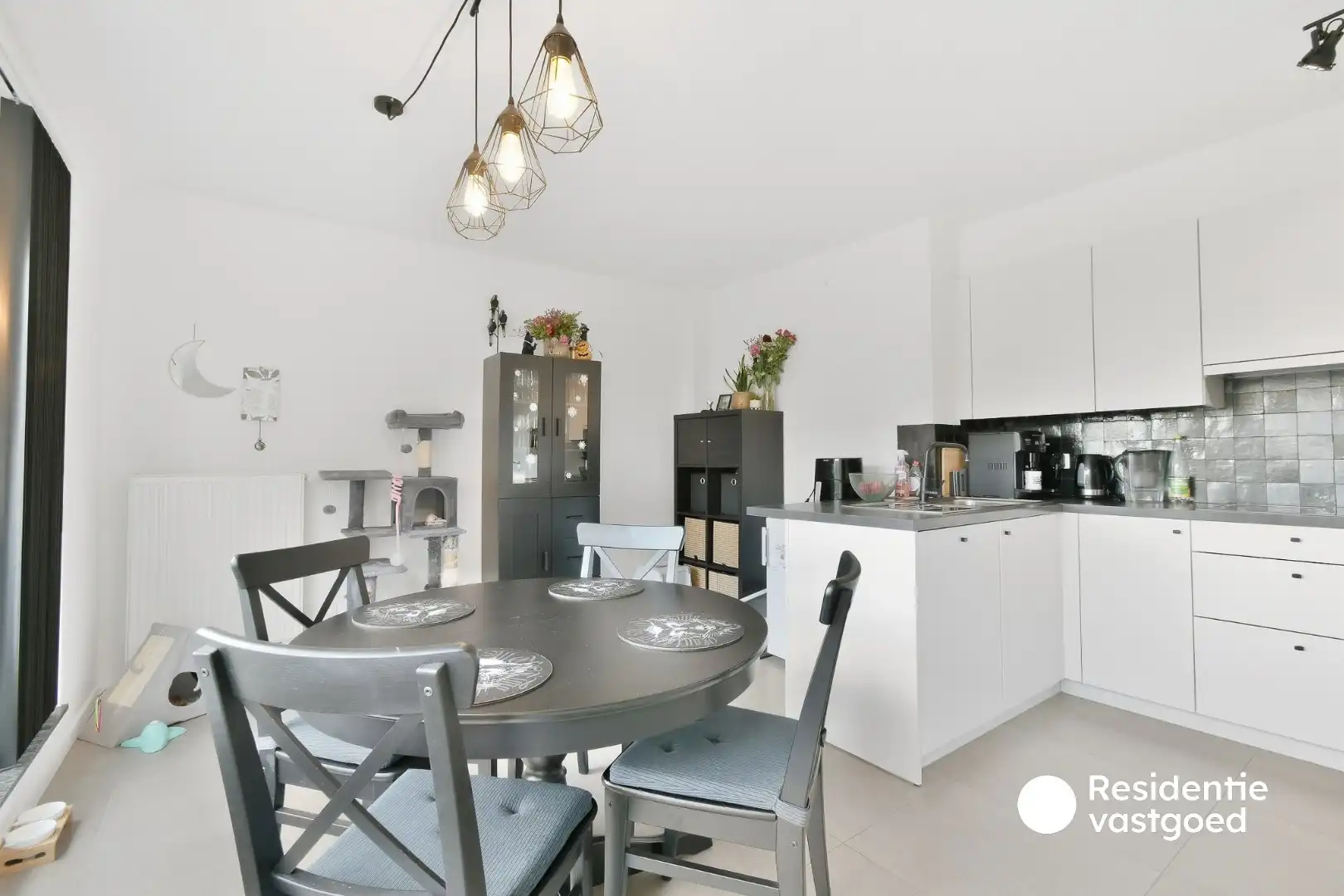 Gezellig tweeslaapkamer appartement te huur in Ettelgem  foto 5