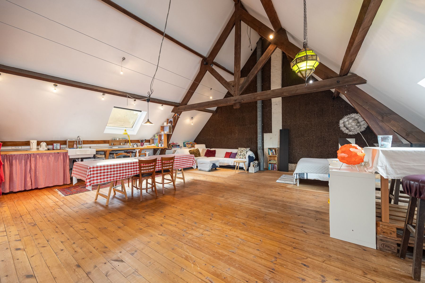 Volledig PAKHUIS in hartje Antwerpen met eindeloos potentieel! foto 18