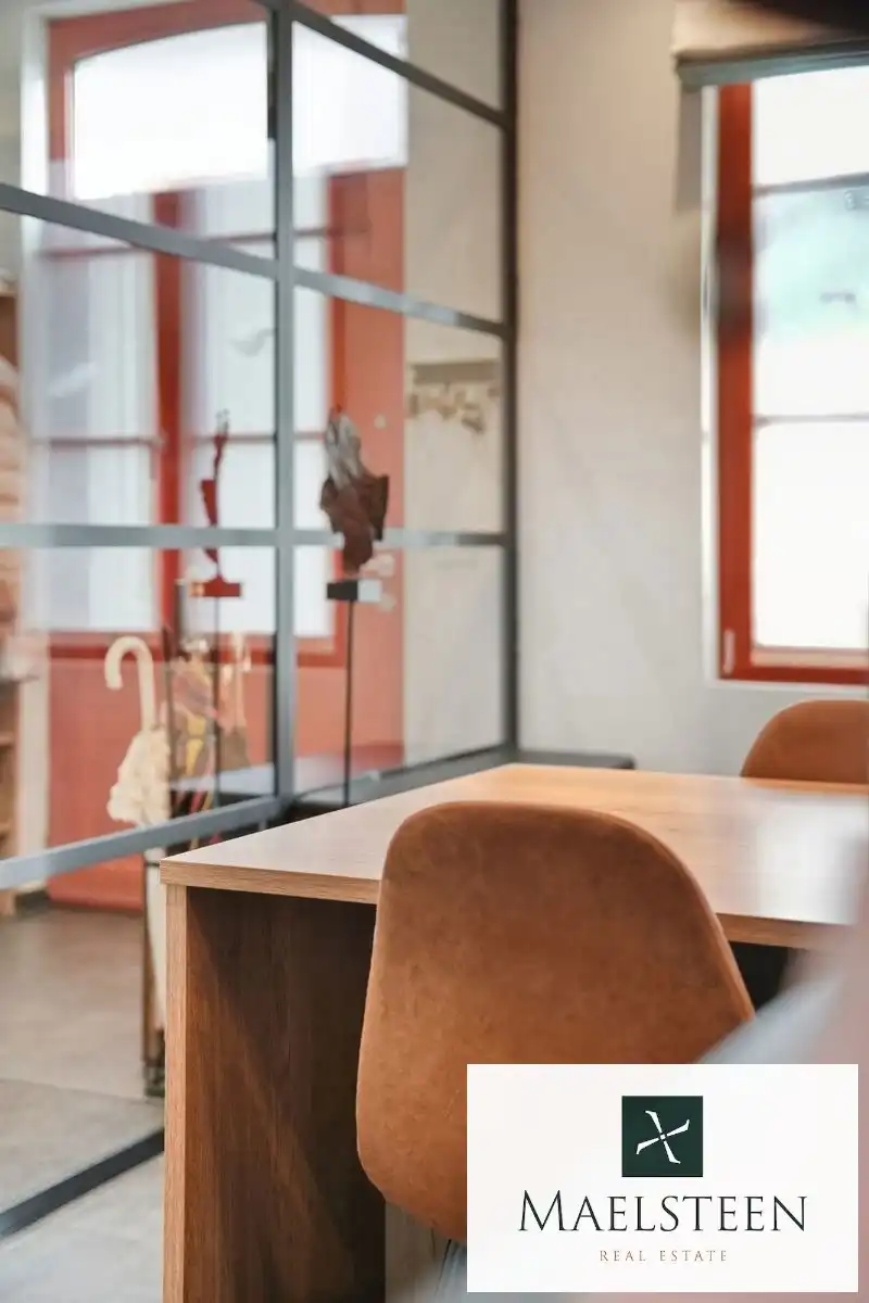 Ruime woning met parking in de binnenstad van Brugge foto 16