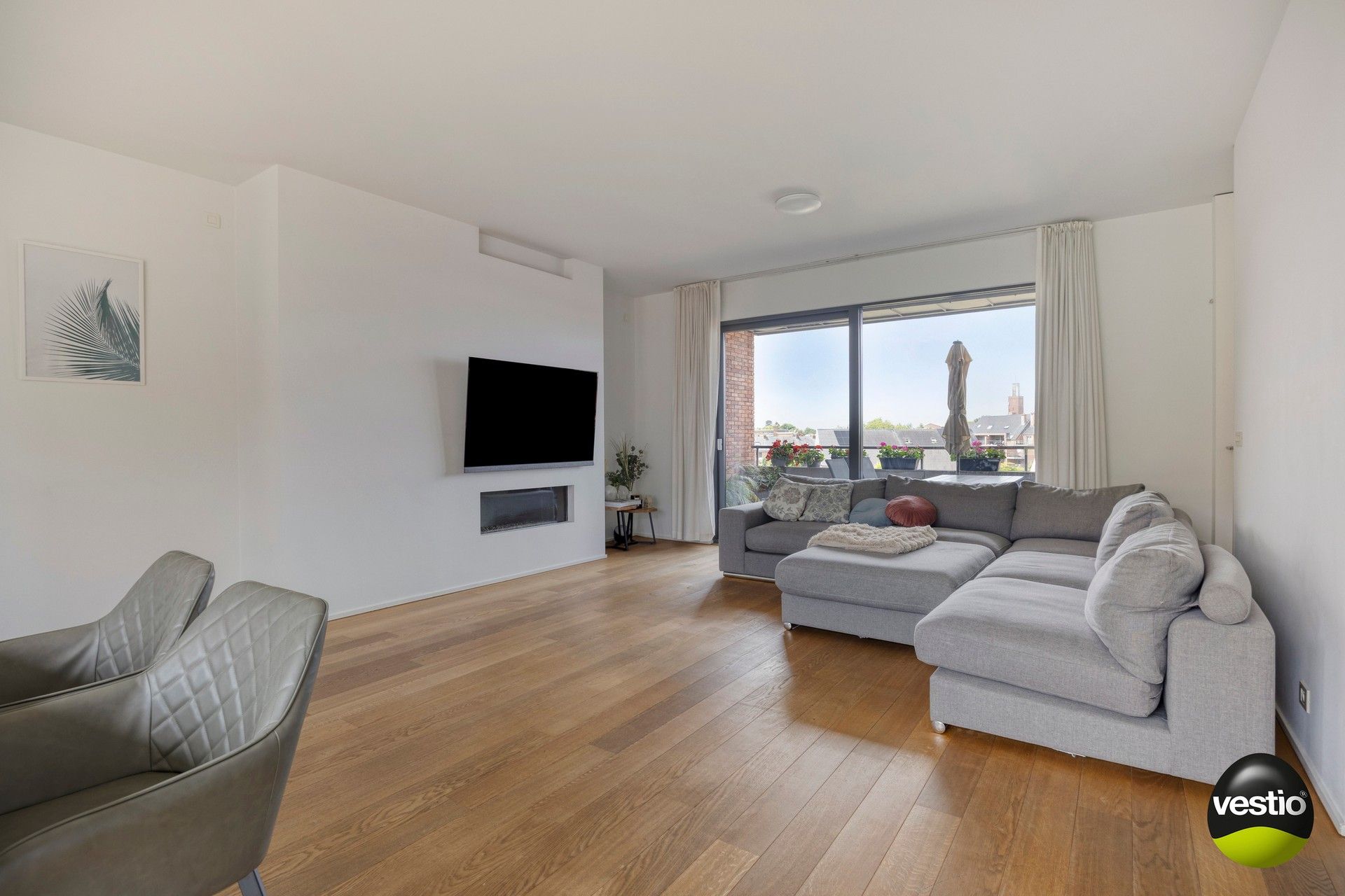 Luxueus dakappartement van 140 m² met 3 slaapkamers en 3 terrassen in hartje Hasselt. foto 4