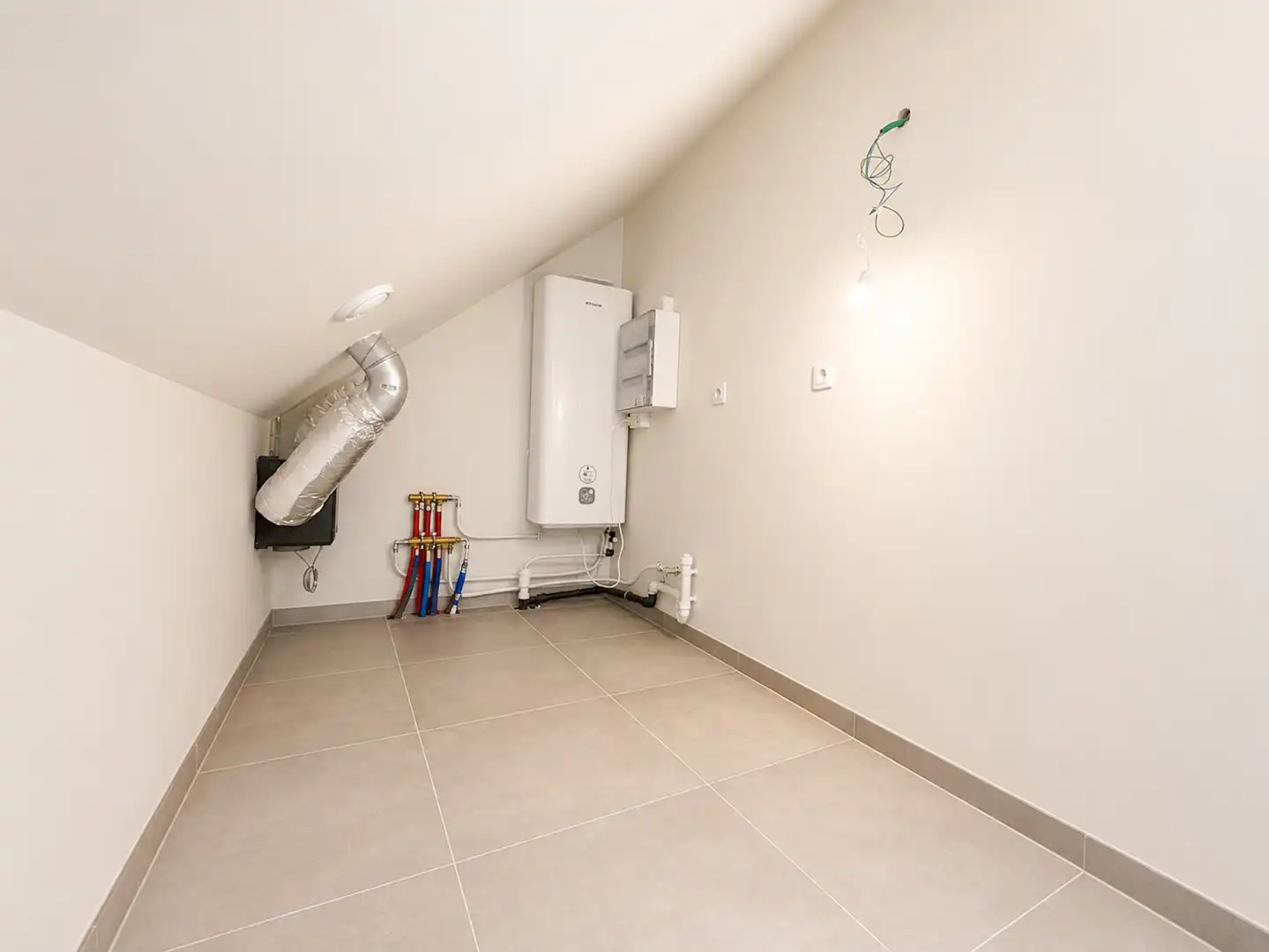 Instapklaar nieuwbouwappartement met 2 terrassen foto 9