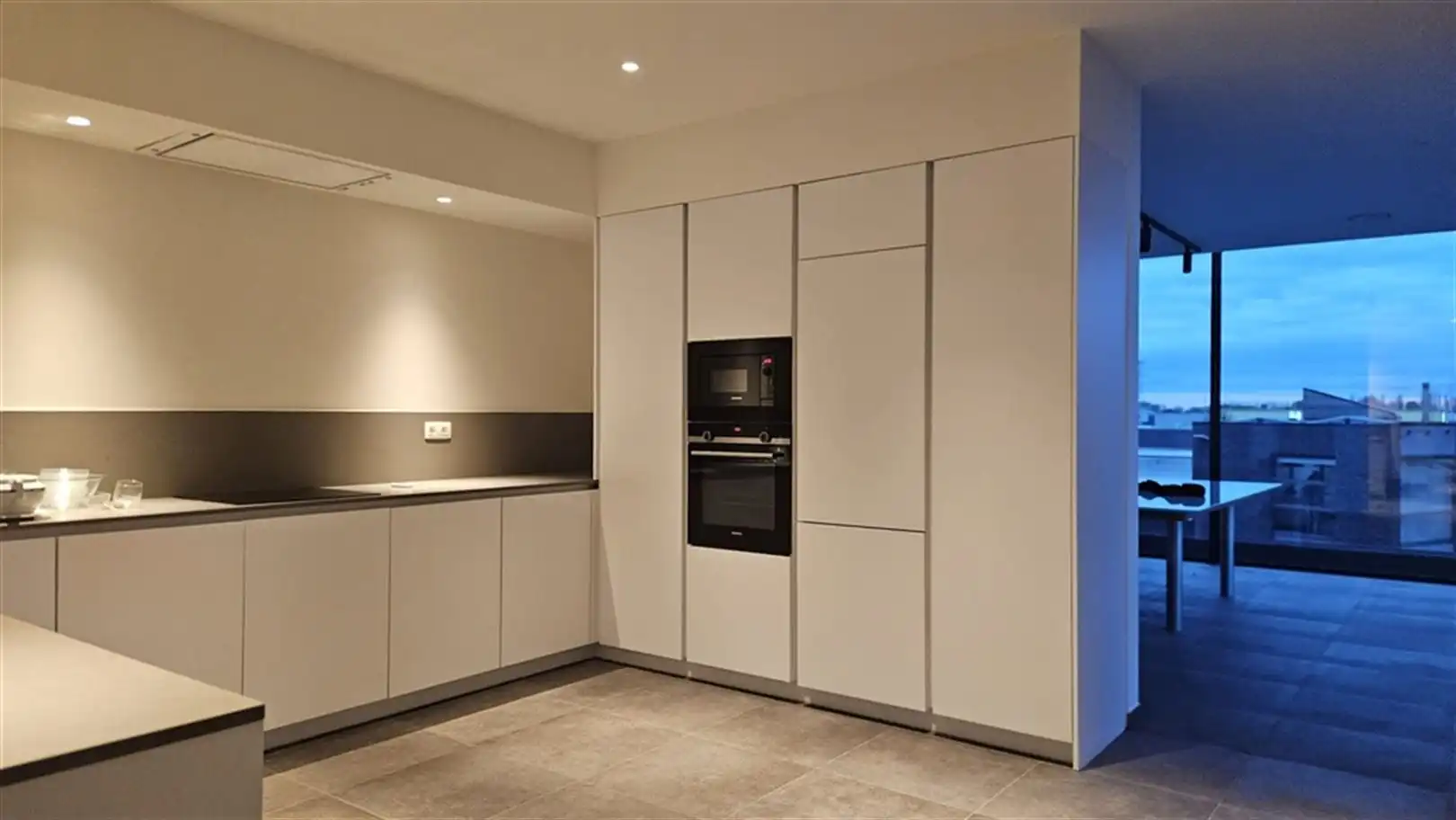 Semi-industrieel bedrijfsgebouw op toplocatie foto 14