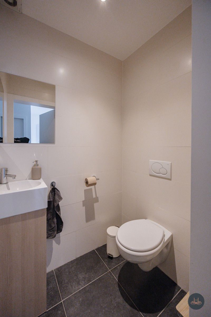 Prachtig gerenoveerd appartement met groot terras te Rumst foto 22