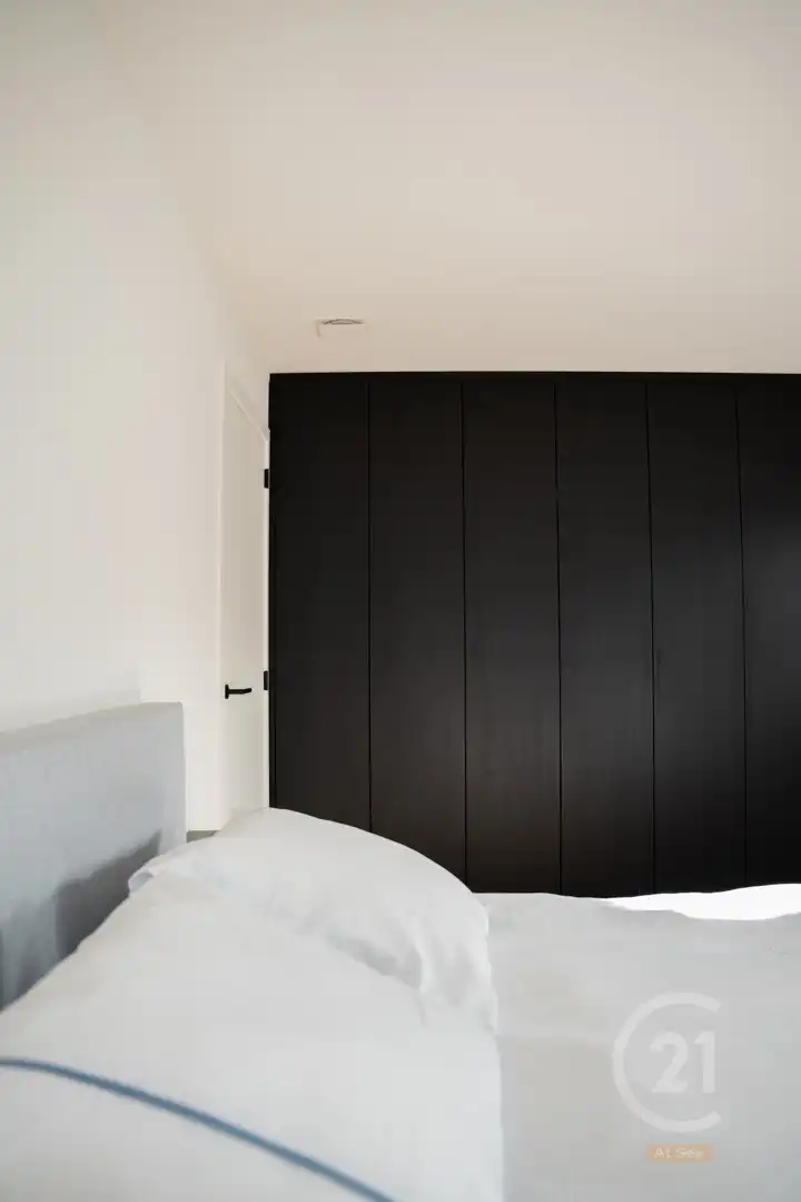 Moderne Woning met 4 Slaapkamers en Inpandige Garage in Lombardsijde foto 12