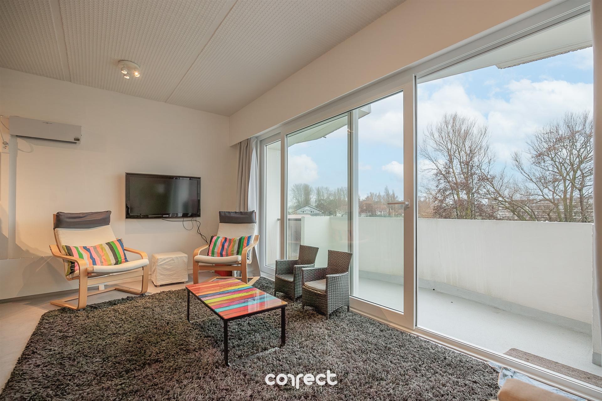 Goed onderhouden 2 slaapkamer appartement.  foto 2