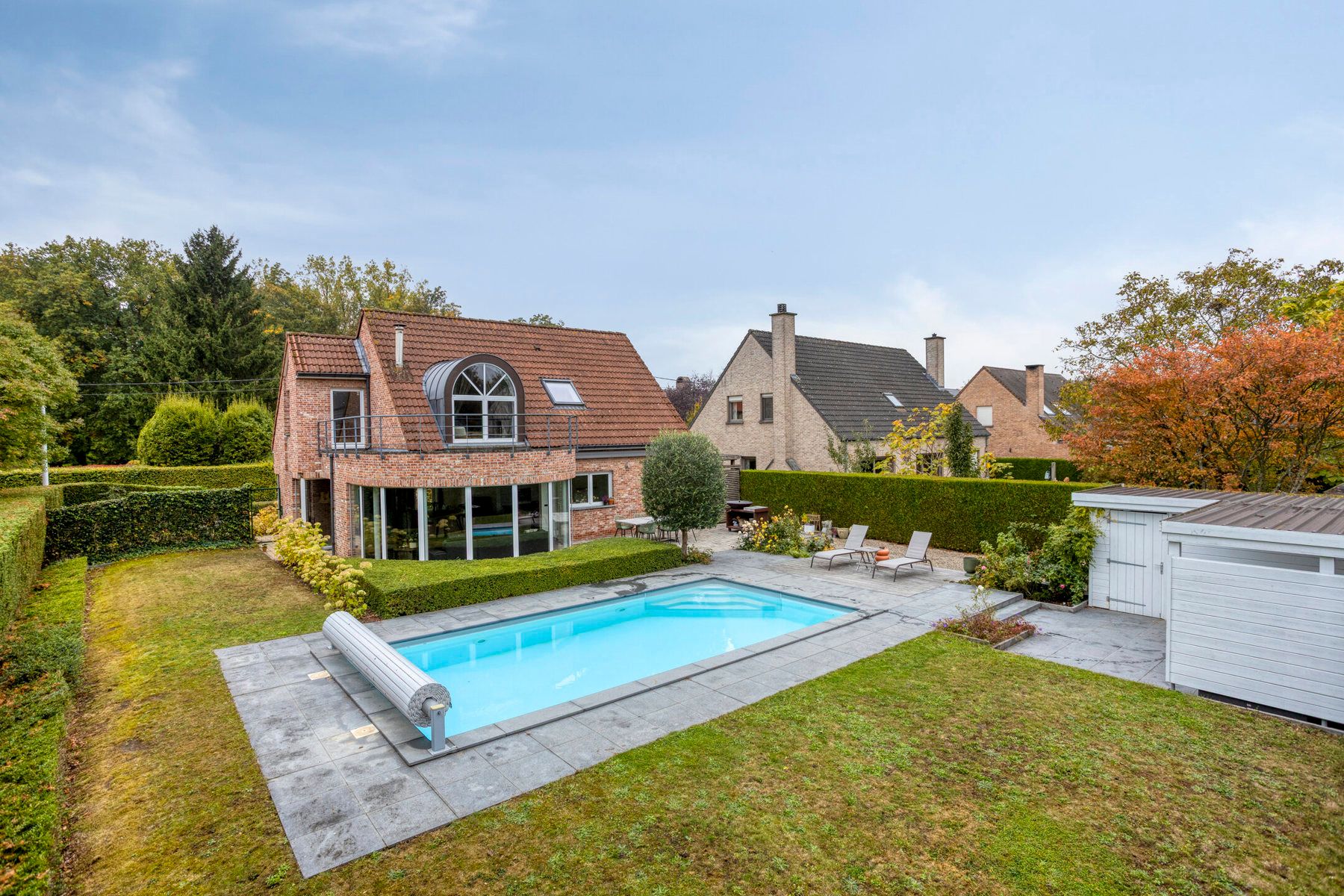 Modern gerenoveerde energiezuinige villa & verwarmd zwembad foto 2