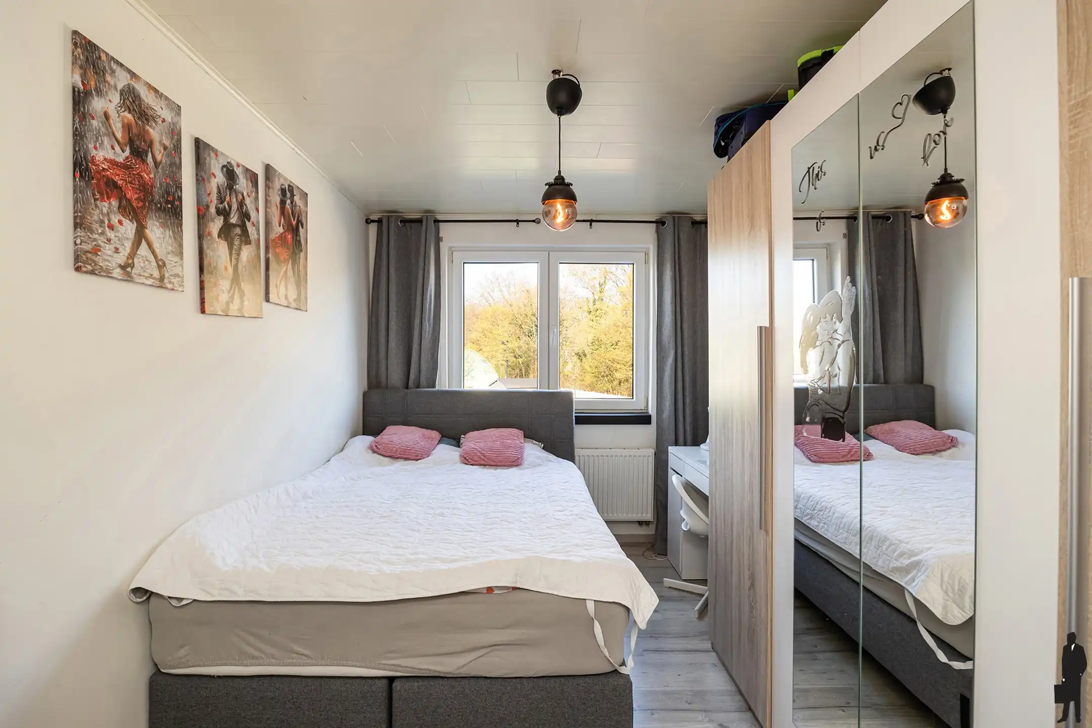 Instapklare woning met 3 slpk &  tuin met achteruitweg foto 9