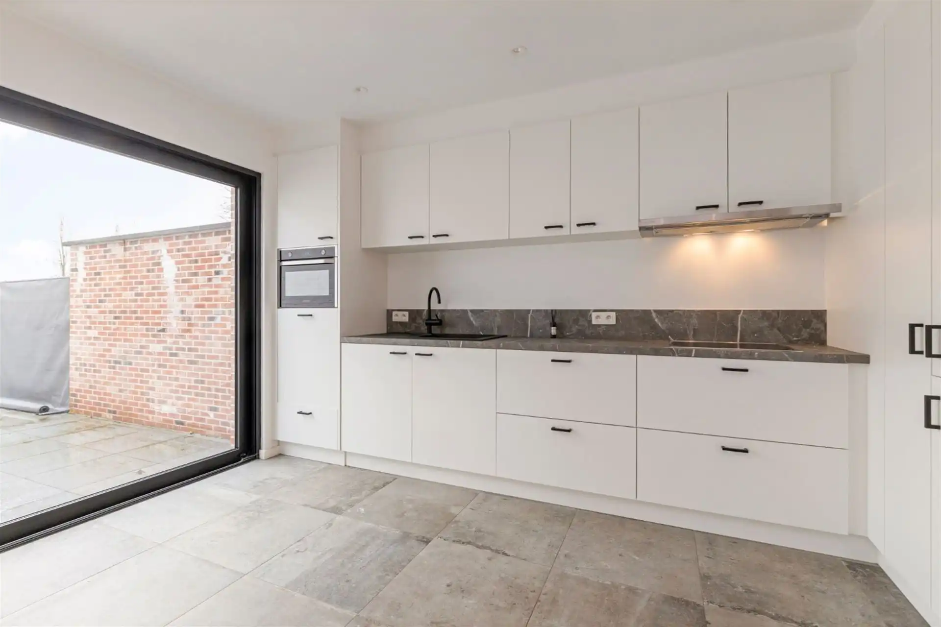Gerenoveerde woning met 3 slpk op een zeer centrale ligging! foto 5