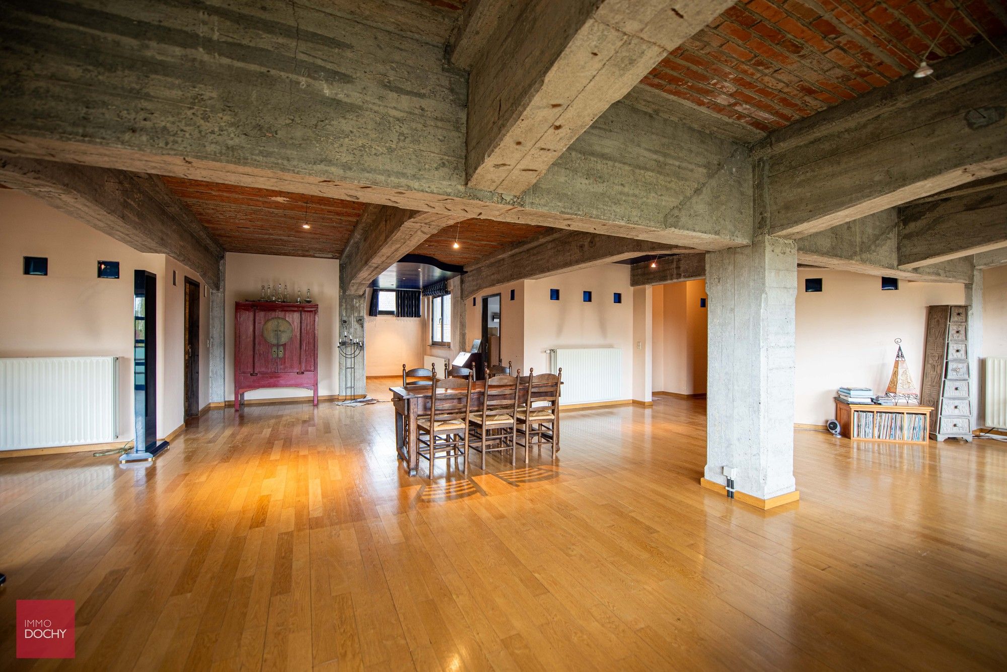 Ruime loft in voormalig fabrieksgebouw foto 9