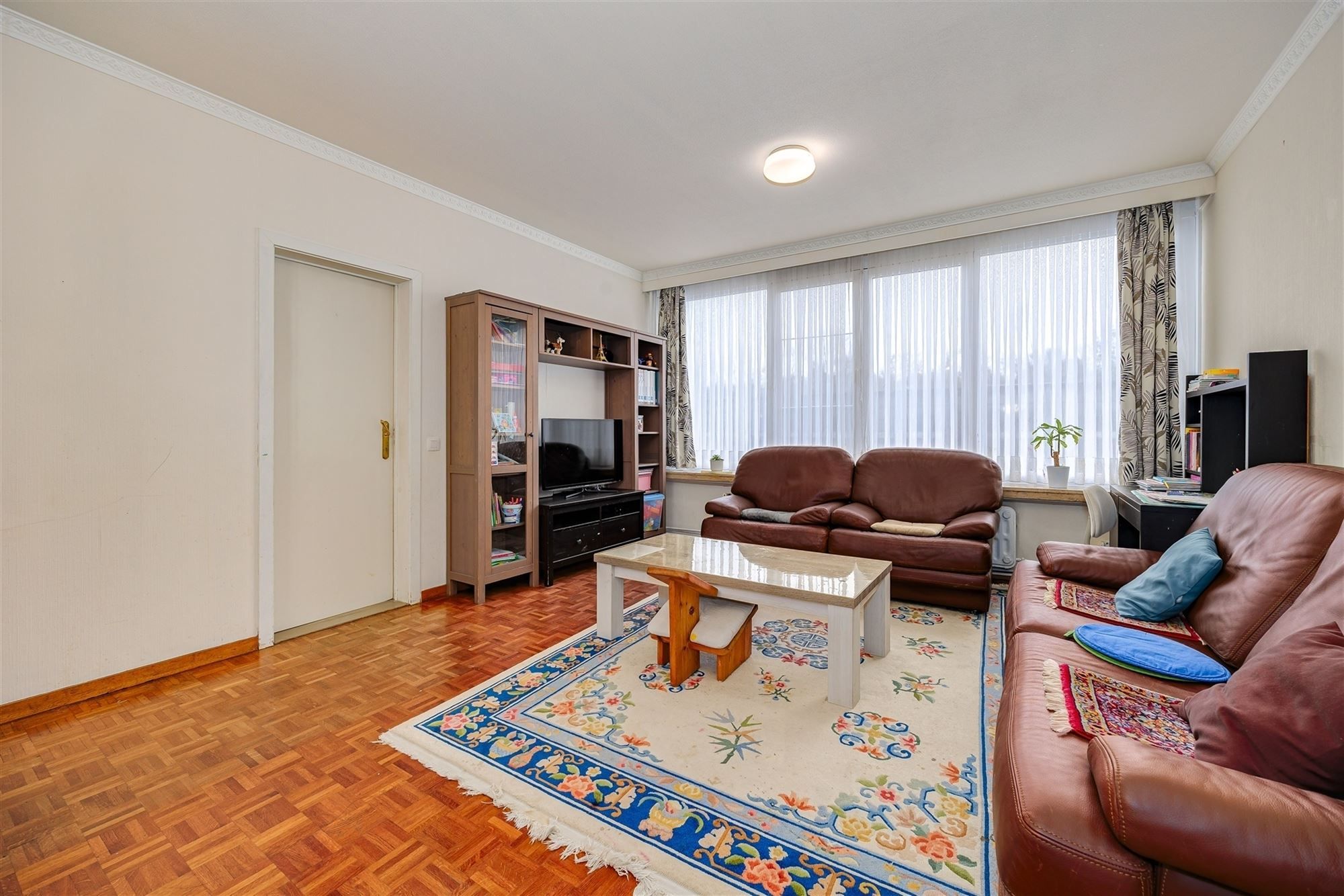  Instapklaar appartement met 2 slaapkamers + autostaanplaats foto 4