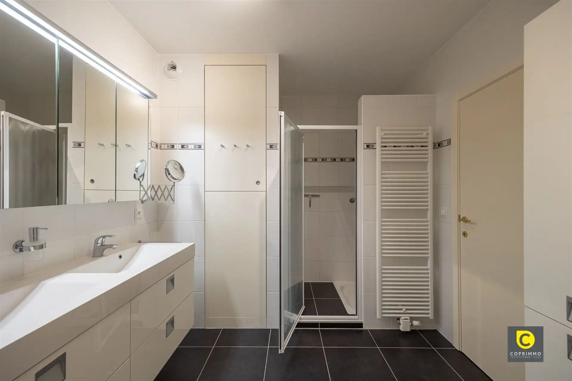 Ruim en verzorgd appartement  foto 13