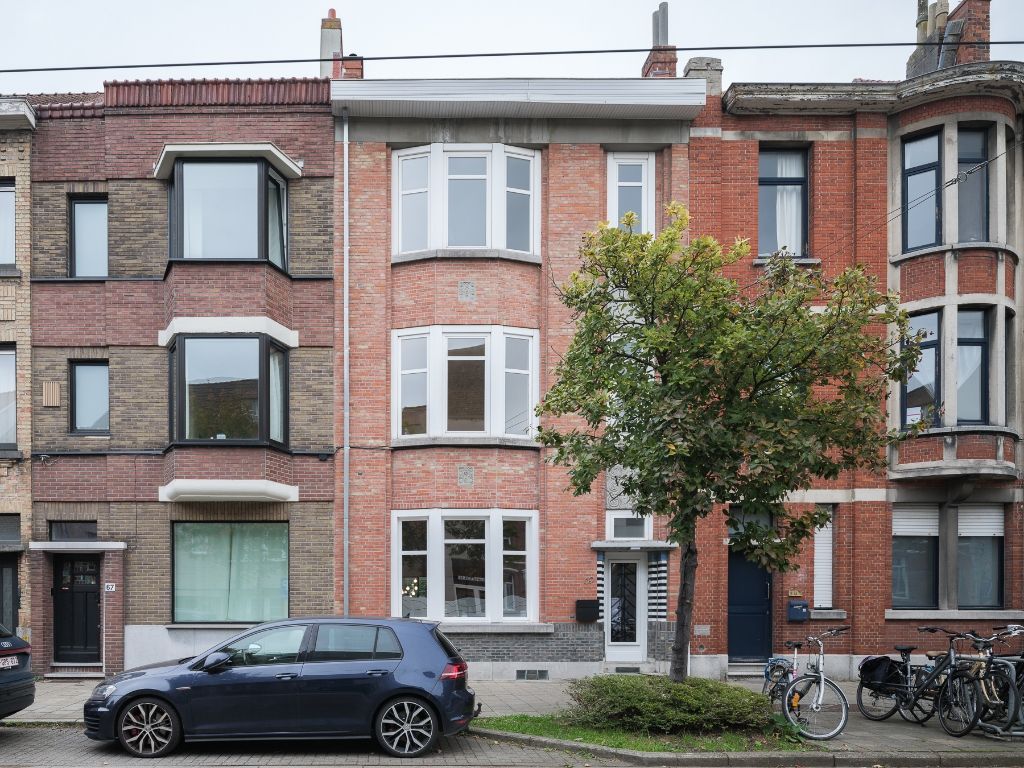 Omgeving Miljoenenkwartier - Bijzonder ruime herenwoning met tuin nabij het Paul de Smet de Naeyerpark. foto 23