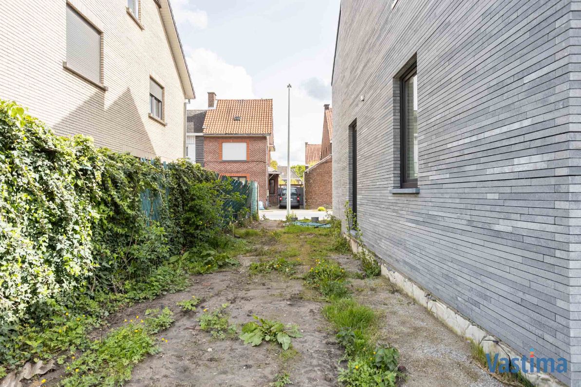 Nieuwbouw halfopen woning met 3 slaapkamers, garage en tuin foto 26