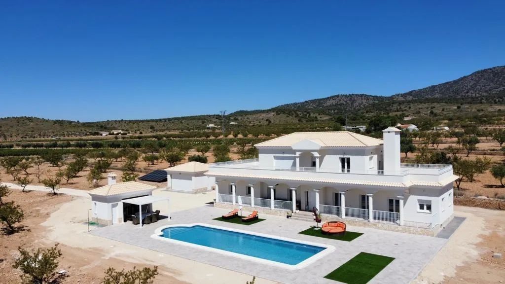 Paradijs villa's: jouw droomvilla aan de zonnige Costa Blanca! foto {{pictureIndex}}