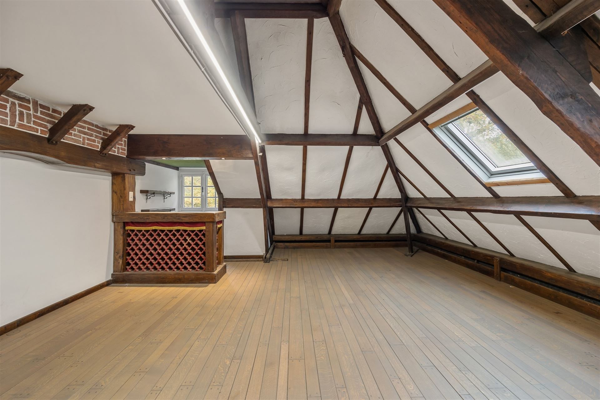 Karaktervolle Villa 1951 met Zuidwestgerichte Tuin foto 37