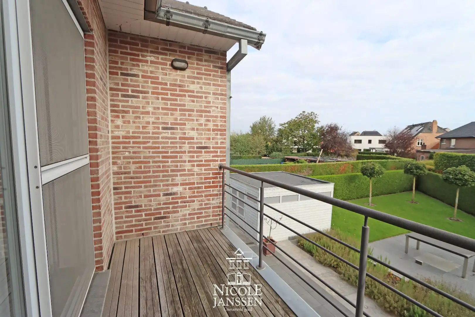 Verzorgd, instapklaar appartement foto 18