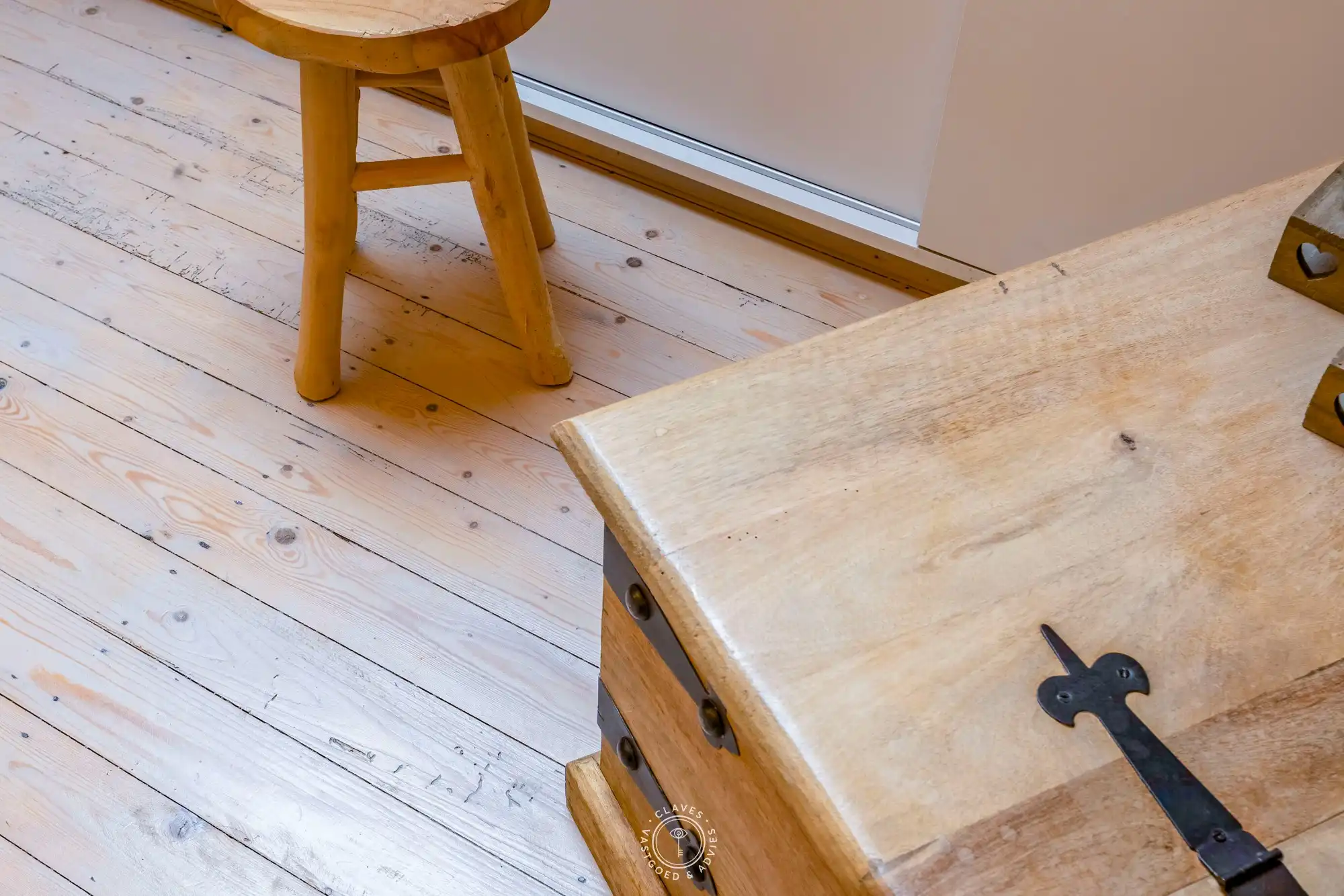 Charmante halfopen bebouwing met open zicht op achterliggende velden foto 19