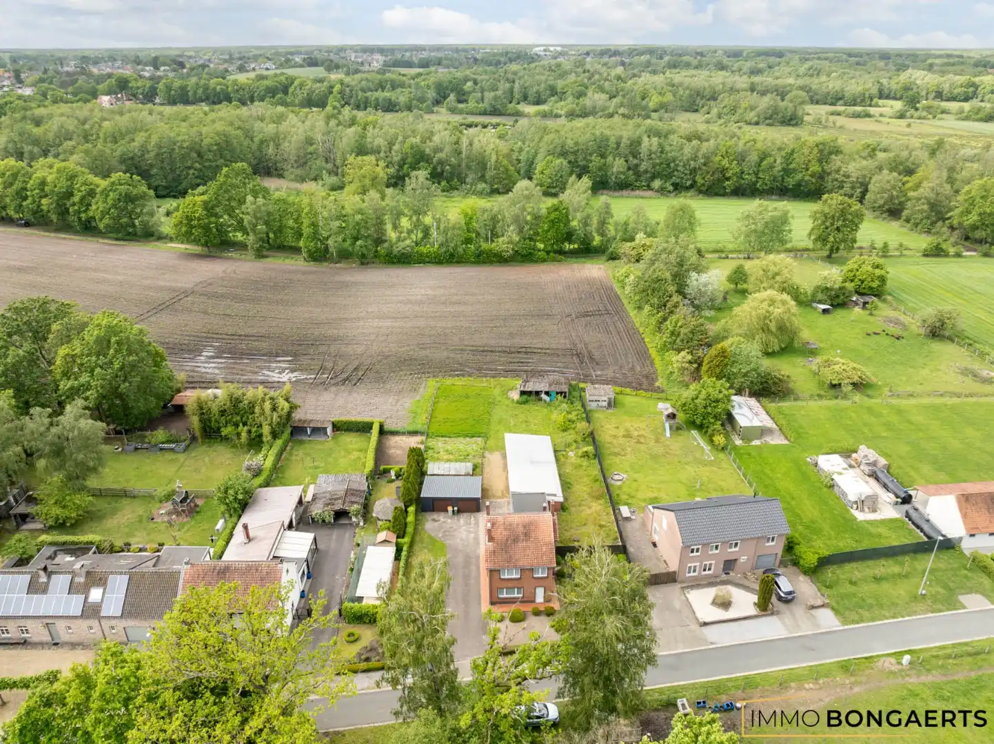 Rustig gelegen woning op uitzonderlijk perceel van 7.700 m² foto 24