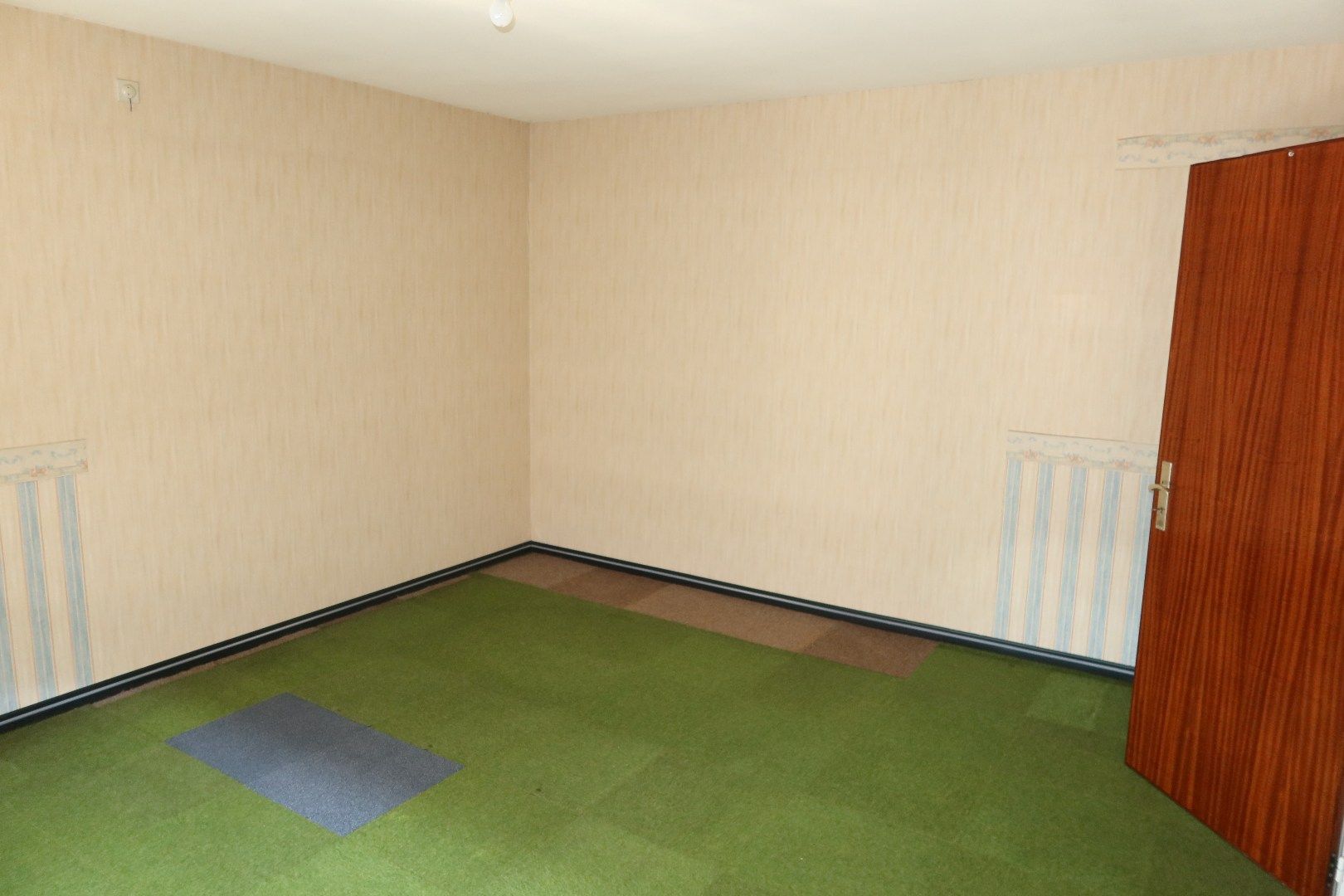 Op te frissen woning met 3 slk en tuin foto 13