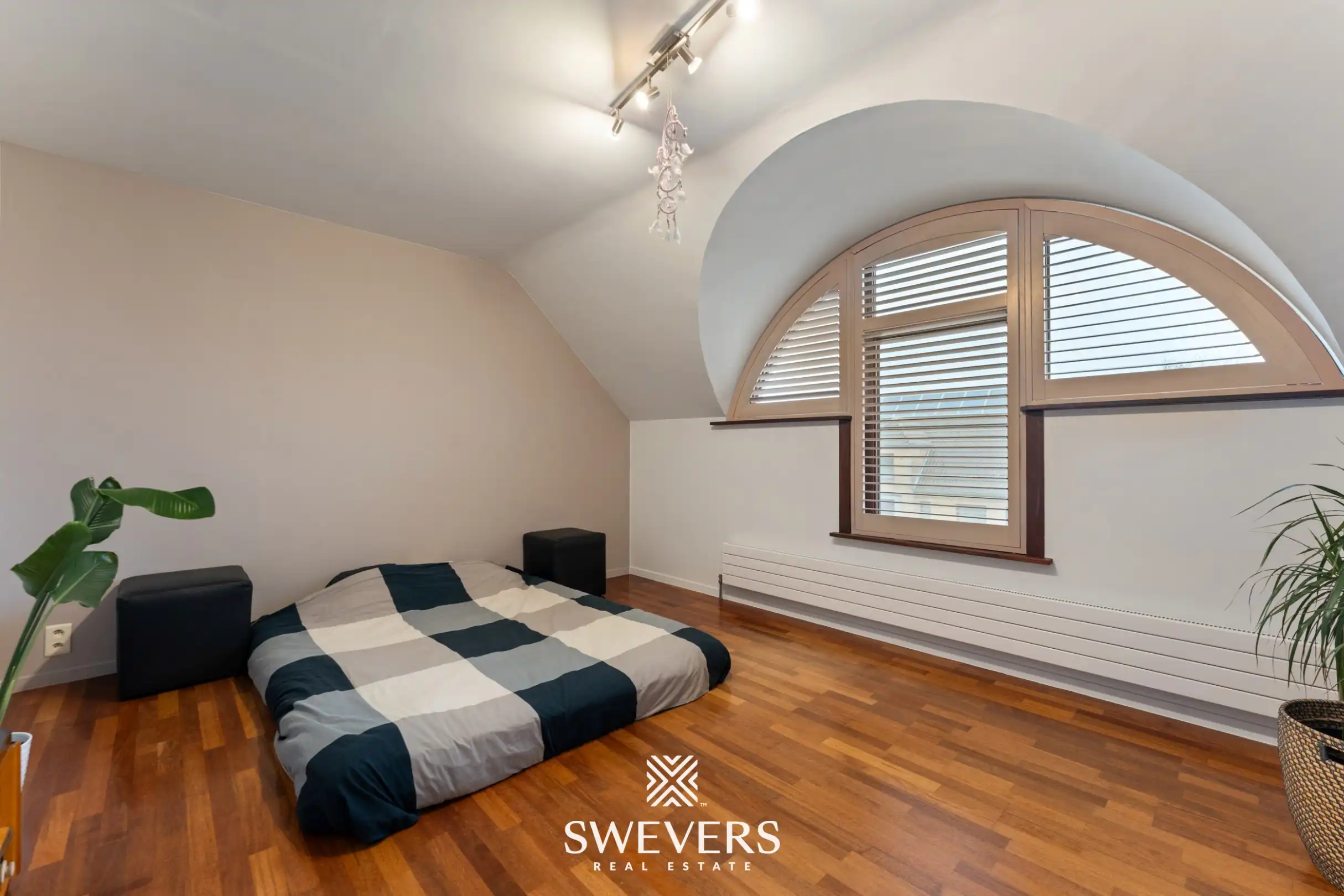 Royale woning met zwembad en 5 slaapkamers foto 13