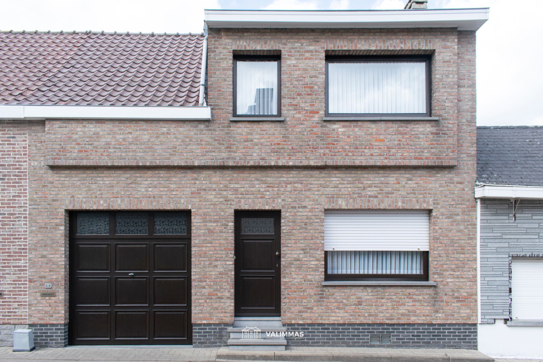 Hoofdfoto van de publicatie: Verzorgde en welgelegen rijwoning met garage en tuintje...