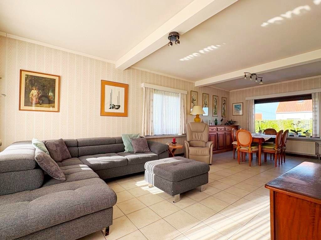 Verzorgde vrijstaande woning met zonnige tuin. foto 4