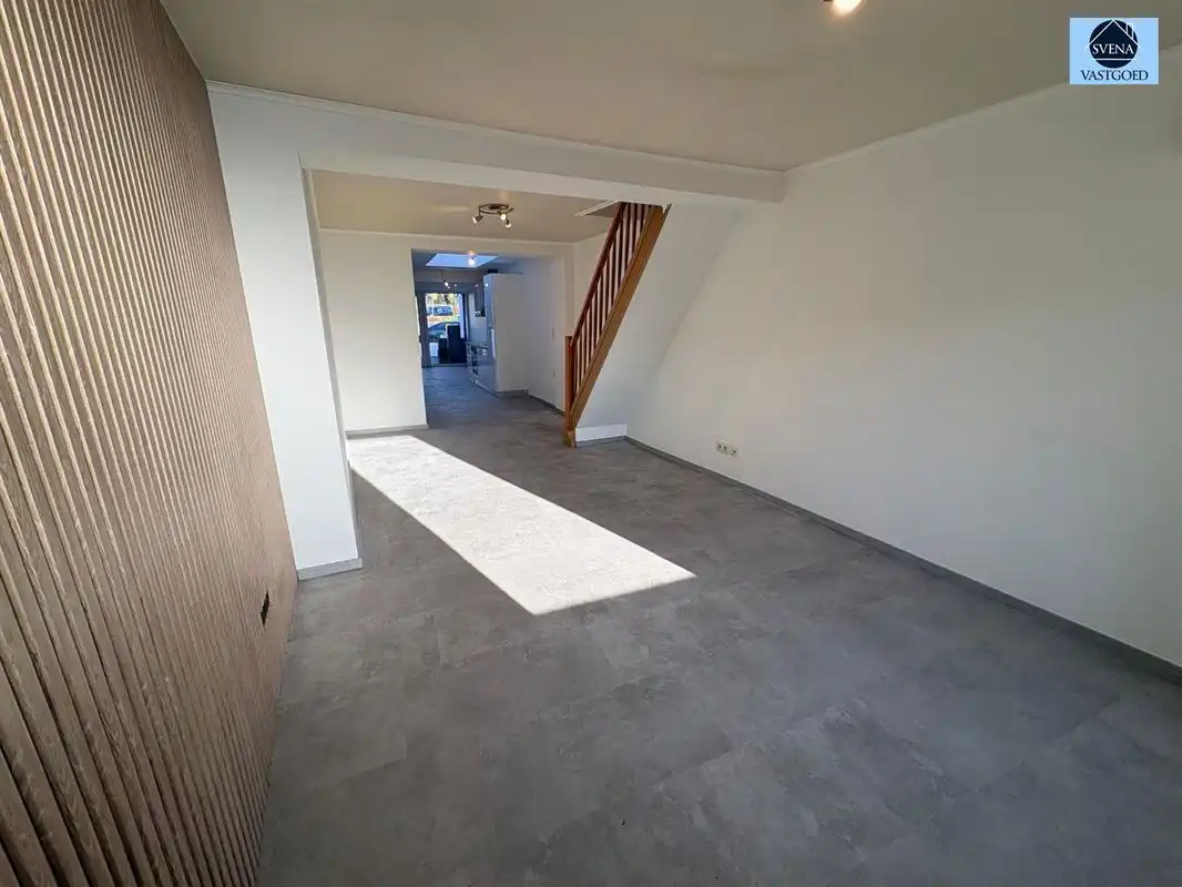 ZEER LEUKE, LICHTRIJKE WONING NABIJ CENTRUM EN WINKELS foto 5