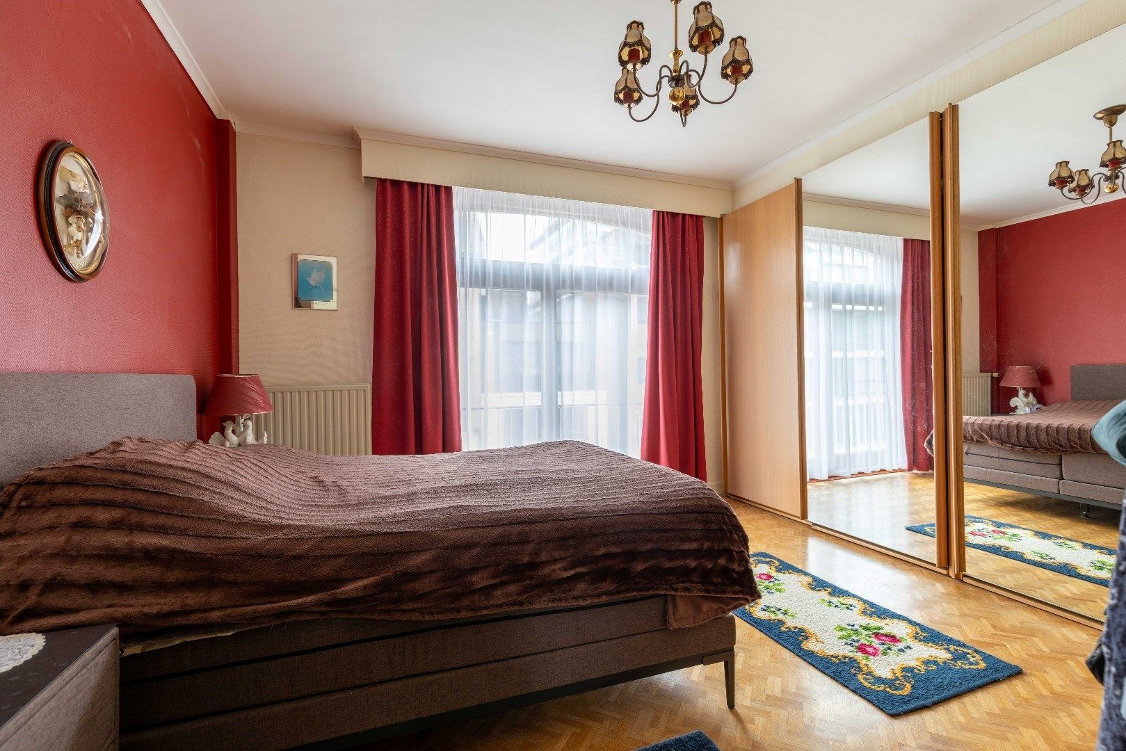 Ruime, praktische woning met grote garage, praktijk en 5 slaapkamers! foto 12