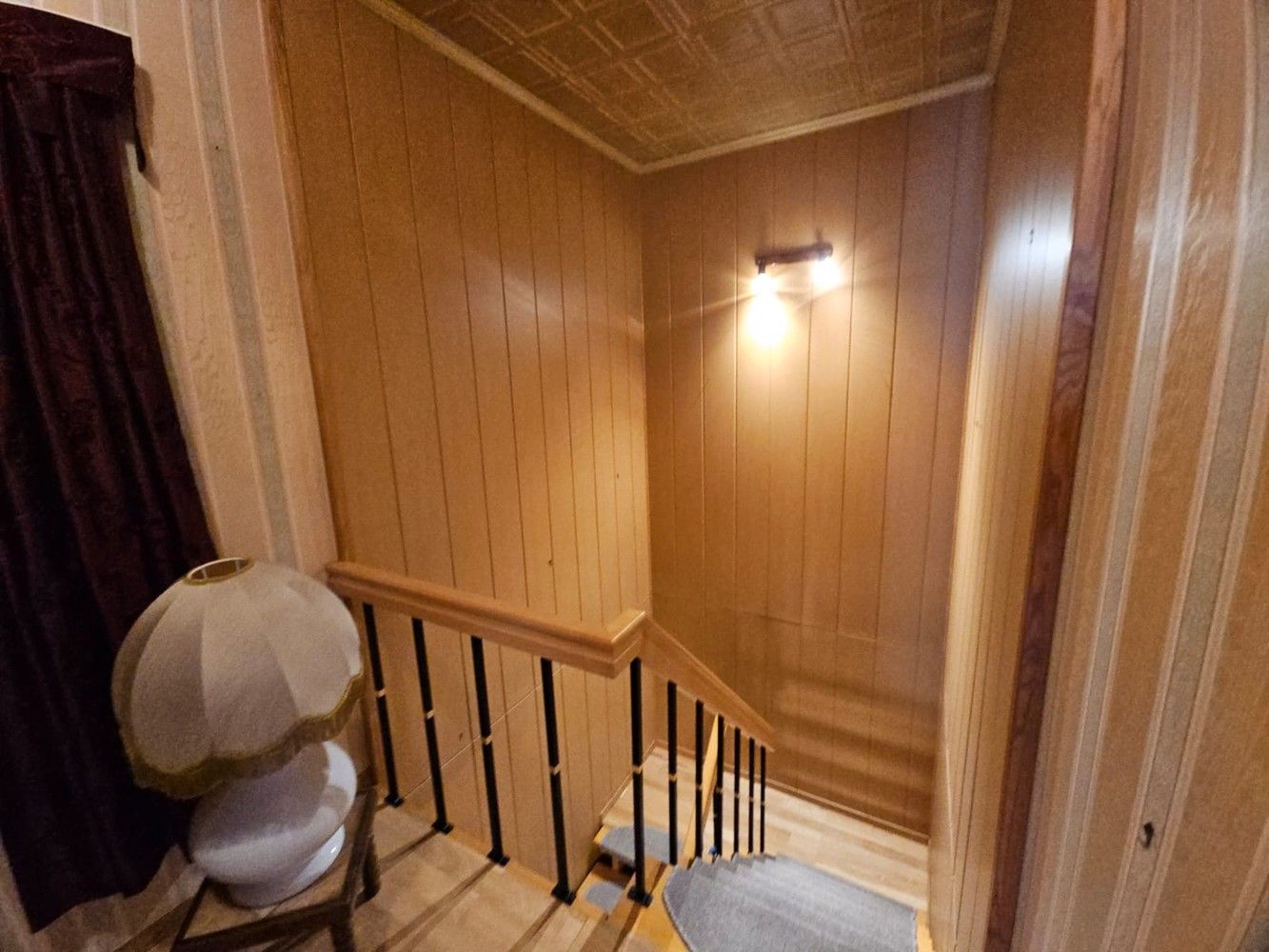 Halfopen bebouwing met garage in rustige omgeving foto 13