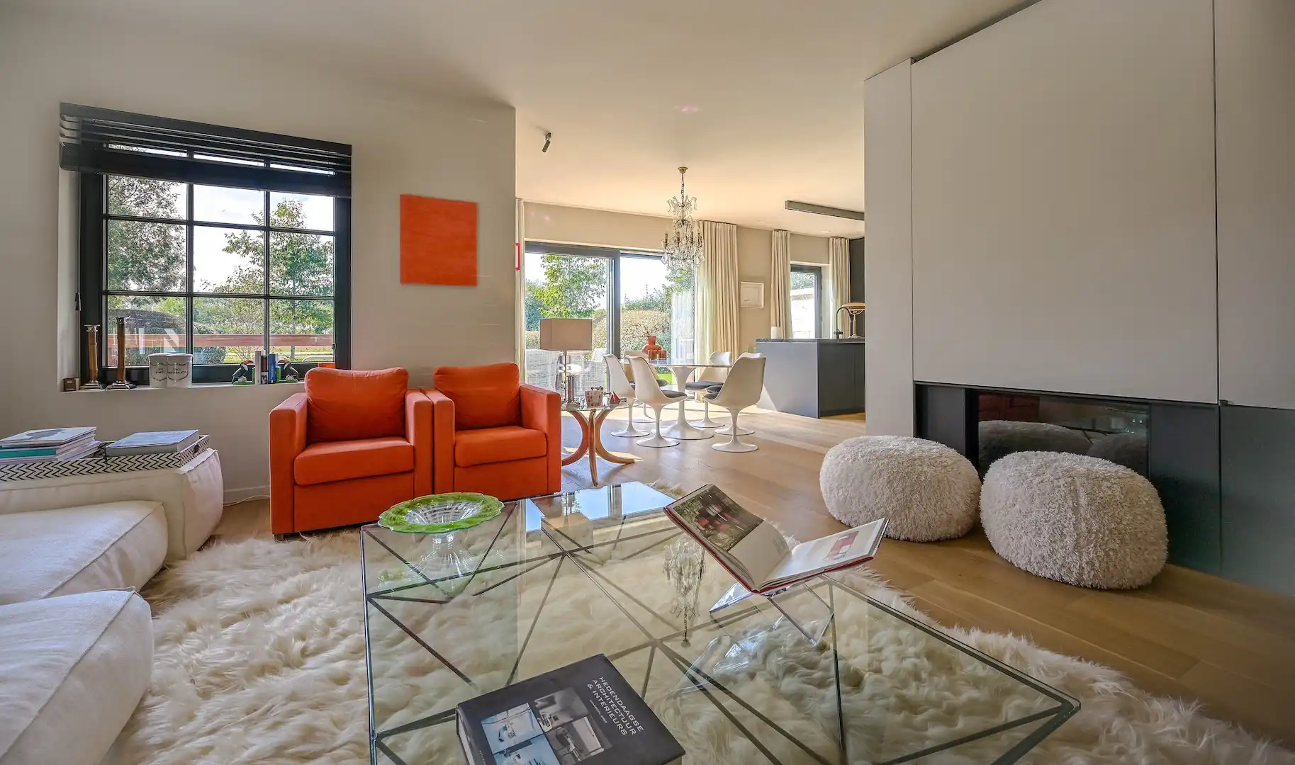 High-end wonen in deze energiezuinige driegevelvilla met zuidwesttuin foto {{pictureIndex}}