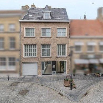 Kwalitatief afgewerkte woning met handelsruimte (536m² bewoonbaar) op een toplocatie. foto 22