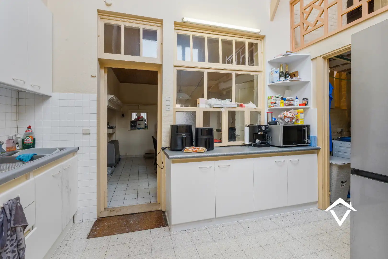 Karaktervolle stadswoning met tal van mogelijkheden op toplocatie in Torhout foto 9